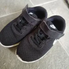 Nike ブラック スニーカー キッズ タンジュン