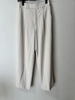 UNIQLO タックワイドパンツ/丈長め（股下74cm）