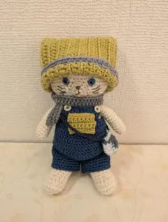 あみぐるみ　青と黄色コーディネートの猫ちゃん