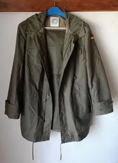 ドイツ軍 実物 山岳部隊パーカー Gr6 L相当 ゴアテックス並の防水透 