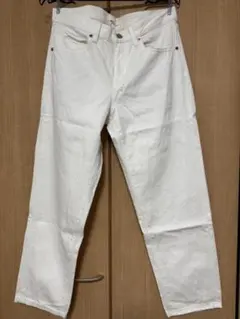 UNIQLO リラックステーパードデニム ホワイト　26