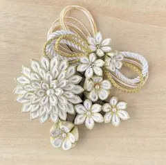 和装用髪飾り 白と金