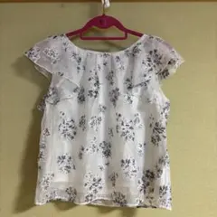 PAGEBOY ページボーイ　花柄 フリル 半袖 ブラウス ホワイトのサムネイル
