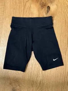 Nike ブラック ショートパンツ　xsサイズ【期間限定3/10まで】