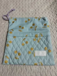 水色 チェリー柄 巾着袋 キルティング　入学入園準備　ハンドメイド