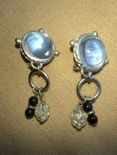 ガラスストーン イヤリング