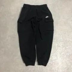 ナイキクラブ フリース カーゴ スウェットパンツ ブラック　スミクロ