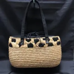 Item thumbnail for item 881c9b8b-0f35-4f7e-8fda-470f334e6449