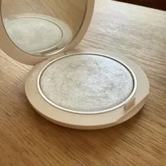 Dior ディオールスキン フォーエヴァー クチュール ルミナイザー 03