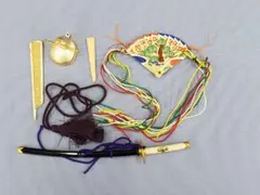 雛人形用のお道具　お雛様とお殿様の小道具のみ　持ち物単品　高級部品2-56