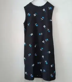 Urban Now（M）ノースリーブワンピース 花柄 ブラック フラワー柄