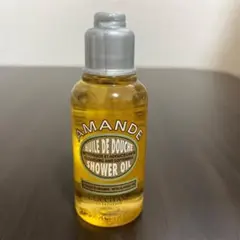 ロクシタン ADモイスチャライジングシャワーオイル（ボディ用洗浄料）