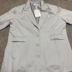 ビーズ装飾付きライトグレー テーラードジャケット Darich