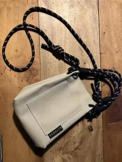 ショルダーバッグ