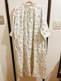 美品 パラスパレス nume リネン100 花柄シャツワンピース ゆったり