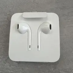 Apple 純正 有線イヤホン ライトニング　ホワイト