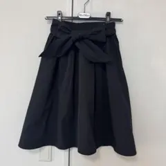 黒 リボン付き フレアスカート