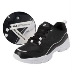 1/31まで処分SALE早い者勝ち+°FILAロゴテープ付きコラボスニーカー