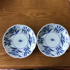 青い花模様の有田焼　浅皿2枚セット　しょうざん