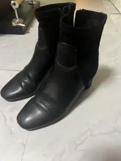 odette odite黒 レザー スエード ショートブーツ