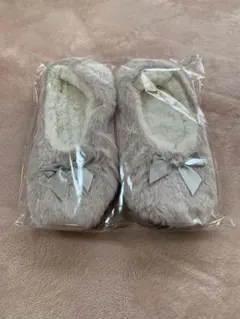 ファー素材 スリッパ リボン付き