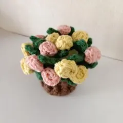 編み物　お花いっぱい　ばらのブーケコースター　カゴ付き　フラワー　花束のサムネイル