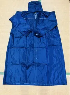 梅雨はそこまで来てますよ！レインコートサイズL新品未使用品ネイビー収納袋付きのサムネイル