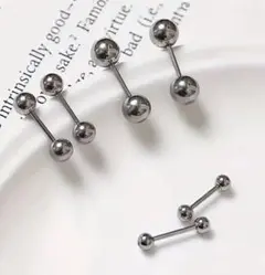 サイズ違い3個セット☆ネジ式で外れないピアス☆つけっぱなし☆裏面が肌に刺さらない