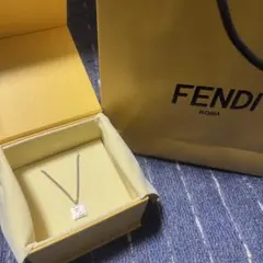 FENDIネックレス