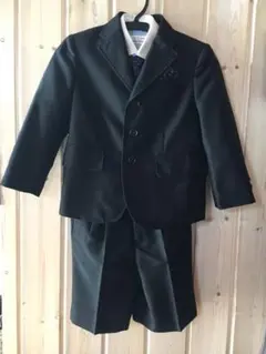 男の子　フォーマルスーツ