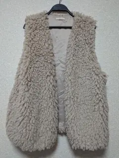 CLASSICAL ELF ベージュファーベスト