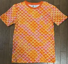 adidas オレンジパターン Tシャツ