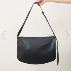 【美品】ear PAPILLONNER スワローマチショルダーバッグ ブラック