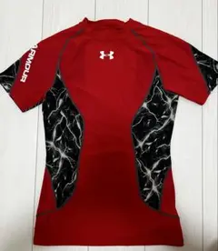 UNDER ARMOUR レッド Tシャツ LG