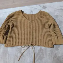 ボンジュールサガン　マスタード Vネック ニットセーター M