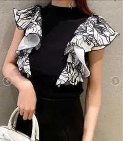 新品タグ付き スナイデル エンブロイダリースリーブプルオーバー ブラック