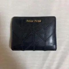 miu miu 二つ折り財布 ブラックのサムネイル