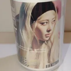 LE SSERAFIMユンジン　ラベル缶、、アクリルキーホルダー付。 サントリー