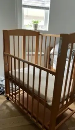 ベビーベッド 木製