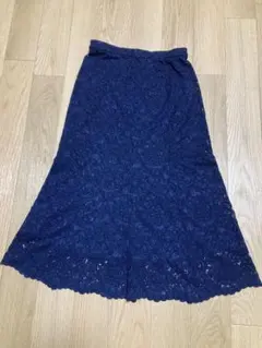 ユニクロ レースフレアスカート ネイビー　Mサイズ