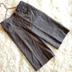 HUMAN WOMAN ヘリンボーン柄 ほぼウール 5分丈パンツ（M）グレー