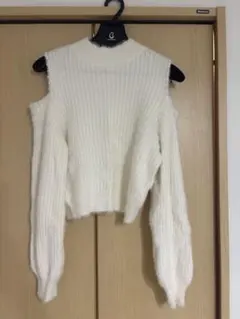 INGNI イング シャギーニット ニット ホワイト パール 肩あき 肩出し