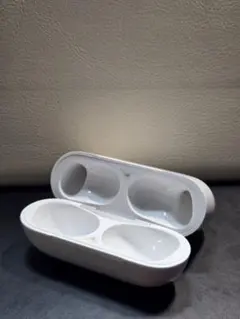 Apple AirPods Pro 2世代 充電ケースのみ Typec