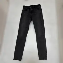 UNIQLO スキニー　ブラックデニム　23