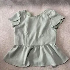 ミッシュマッシュ グリーン ペプラムトップス 半袖 フリル付き