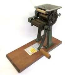 Item thumbnail for item 02850037-7c8d-46f8-9681-e286e9be60f7