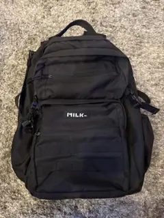 emis ミニバックパック 光沢素材 新品未使用 - メルカリ