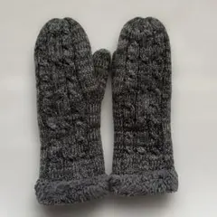 グレー ケーブル編み ミトン
