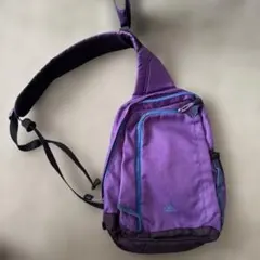 adidas 紫色 スリングバッグ