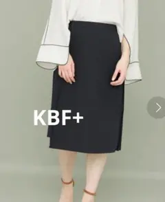 KBF＋ マルチフェイスプリーツスカート　ケービーエフのサムネイル